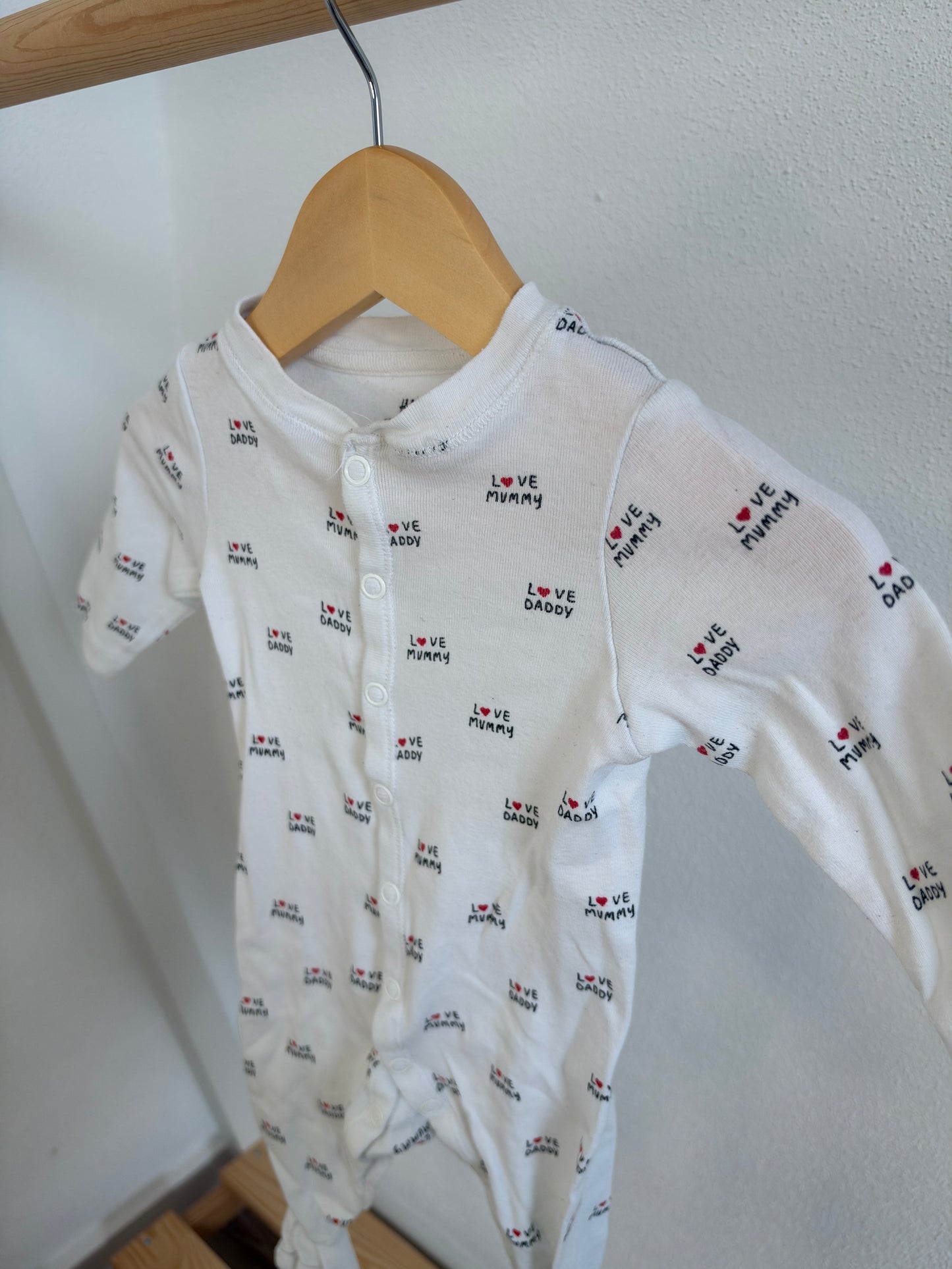 Schlafanzug mit Füßen - Gr. 56 - H&M